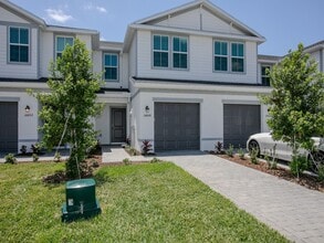 Building Photo - Brand-New 3BR/2.5BA Townhouse for Rent in Lakewood Ranch — $2,300/Month, Internet & Lawn Care Inc...