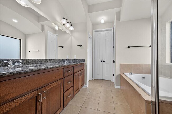 Building Photo - 15812 Pearson Brothers Dr