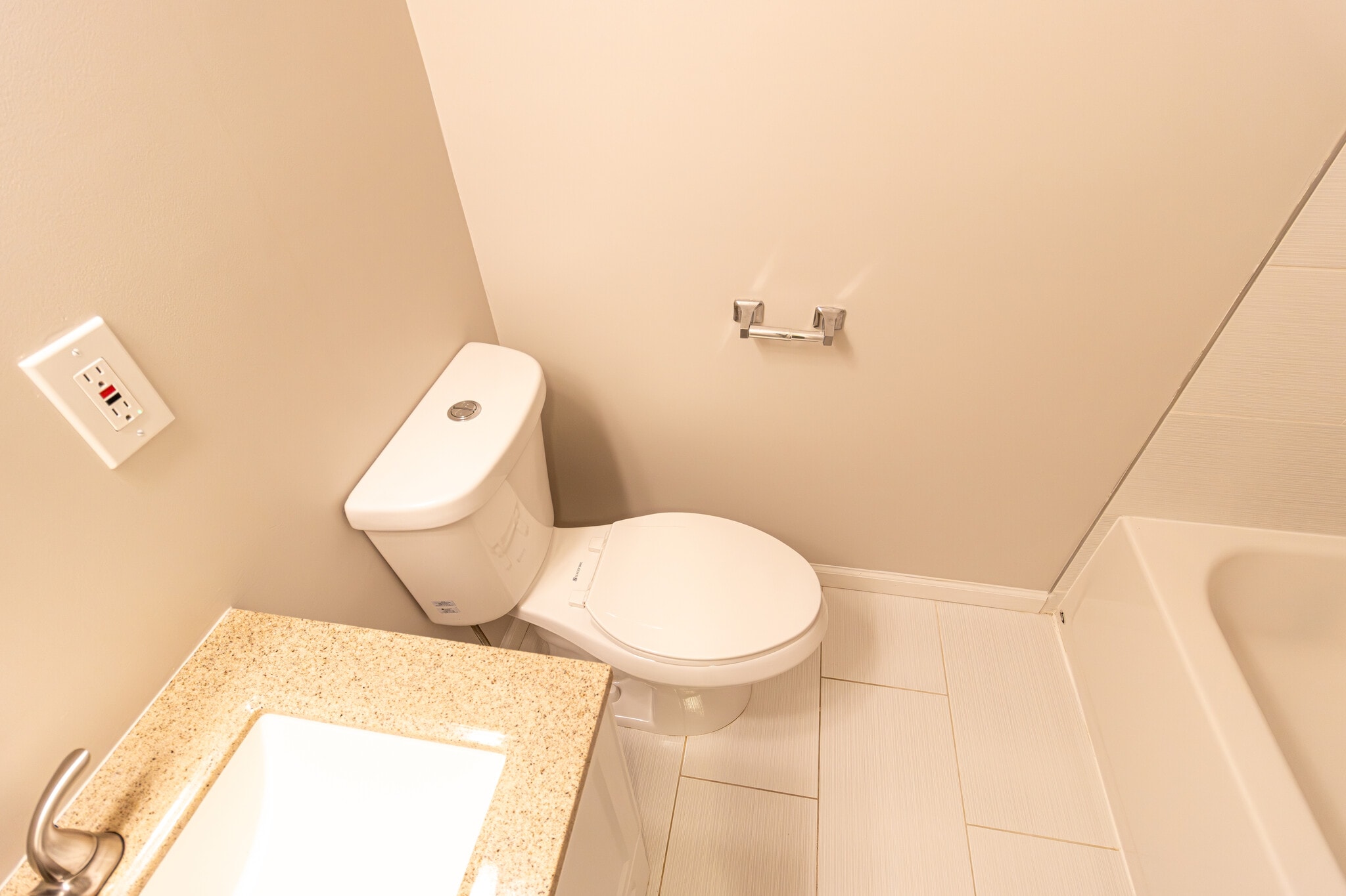 Building Photo - 6558 Gildar St