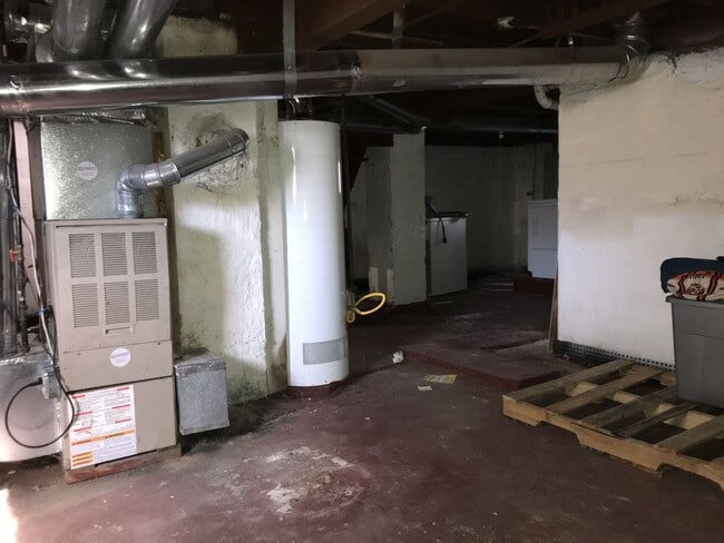 Building Photo - Charming Three-Bedroom Home in Cedmont!