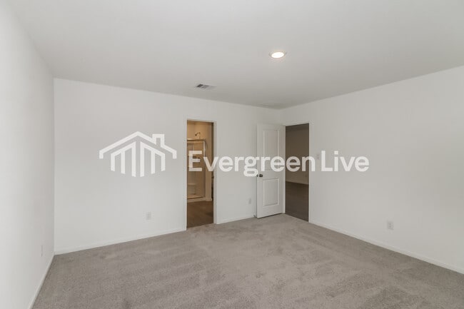 Building Photo - 19747 US-59