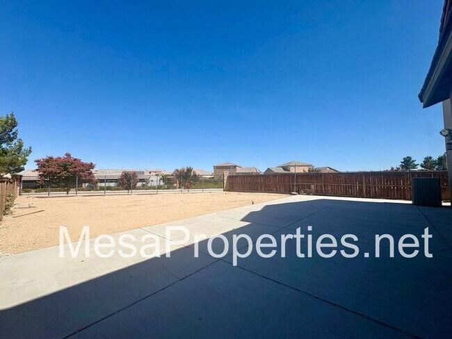 Building Photo - 14945 Cobalt Rd