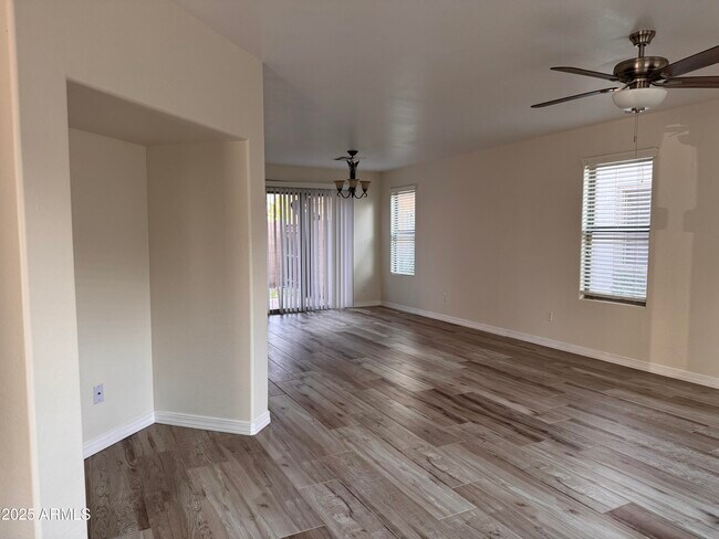 Building Photo - 1879 S Tucana Ln