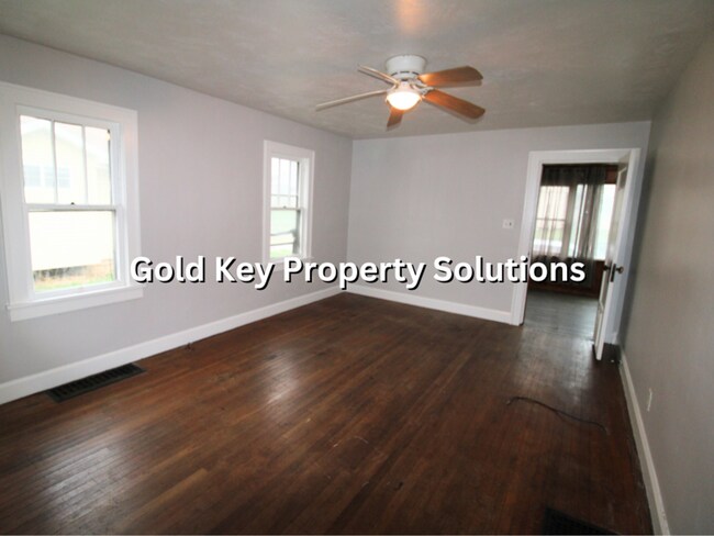 Building Photo - Large 2 BR 1 BA House with Family Room, Basement, Garage, and Separate Storage Building (SECTION ...