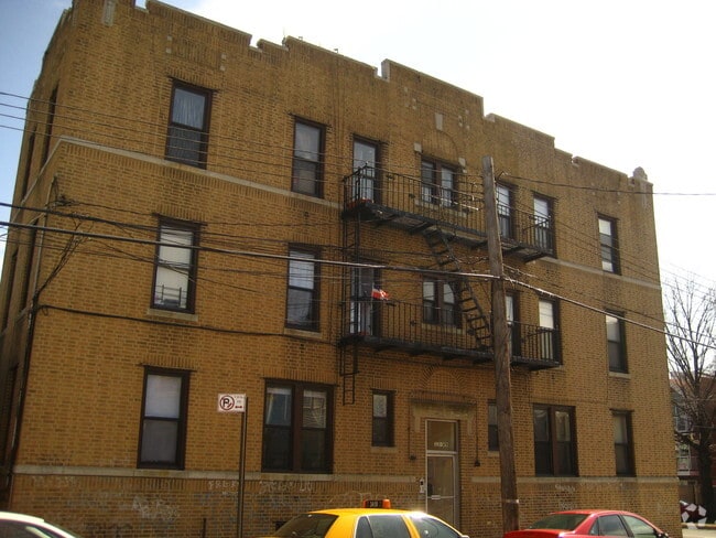 Primary Photo - 33-49 106th St