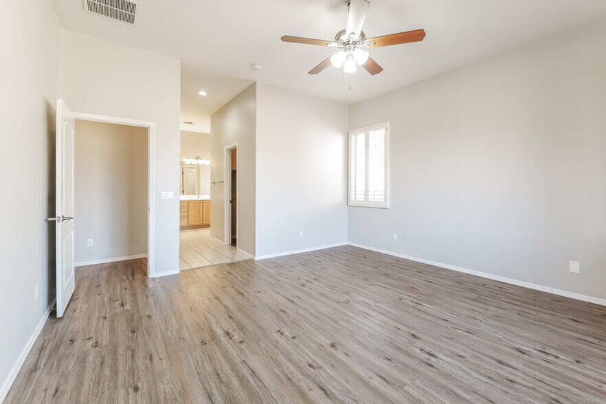 Building Photo - 5560 W Crystal Rain Pl