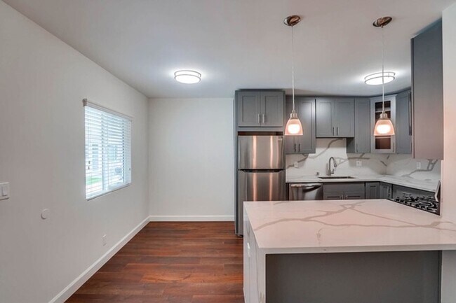 Building Photo - 920 Enterprise Ave