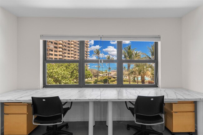 Building Photo - 4900 N Ocean Blvd