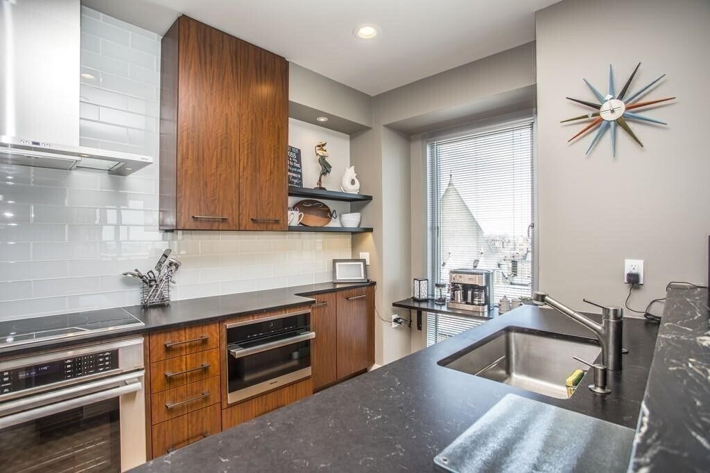 Building Photo - 80 Broad St