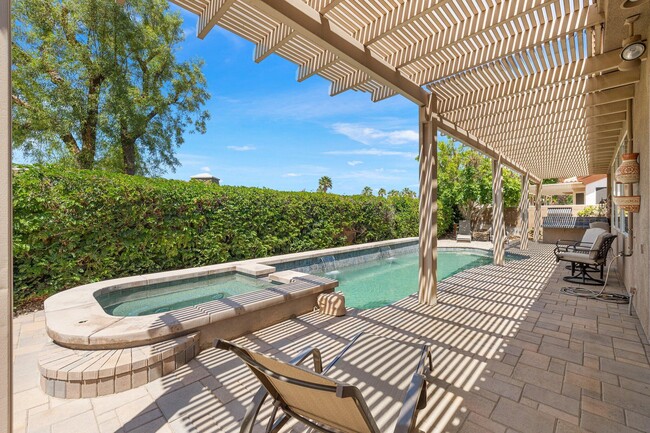 Building Photo - 44085 Royal Troon Dr
