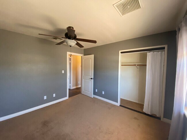 Building Photo - BEAUTIFUL 4BD/3BA HOME ON 2.53 ACRES!!!