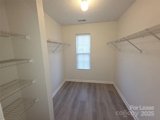 Building Photo - 7014 Sycamore Grove Ct