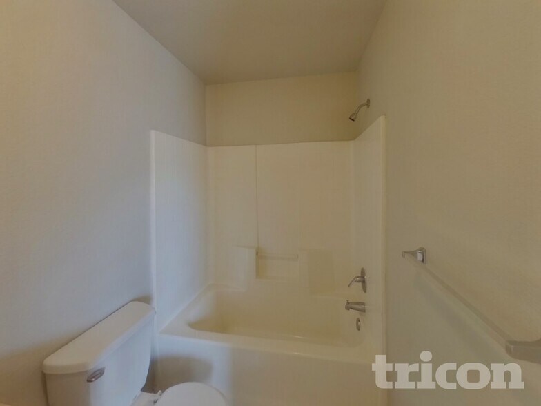 Building Photo - 215 Bobbie Ann Ct