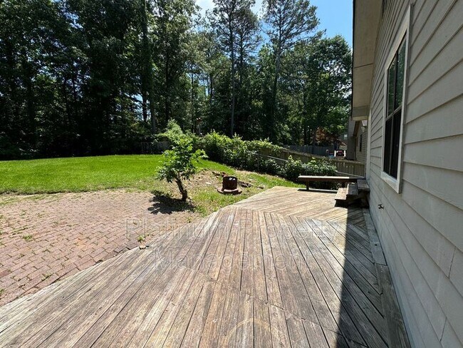 Building Photo - 4798 Rock Island Ln NW