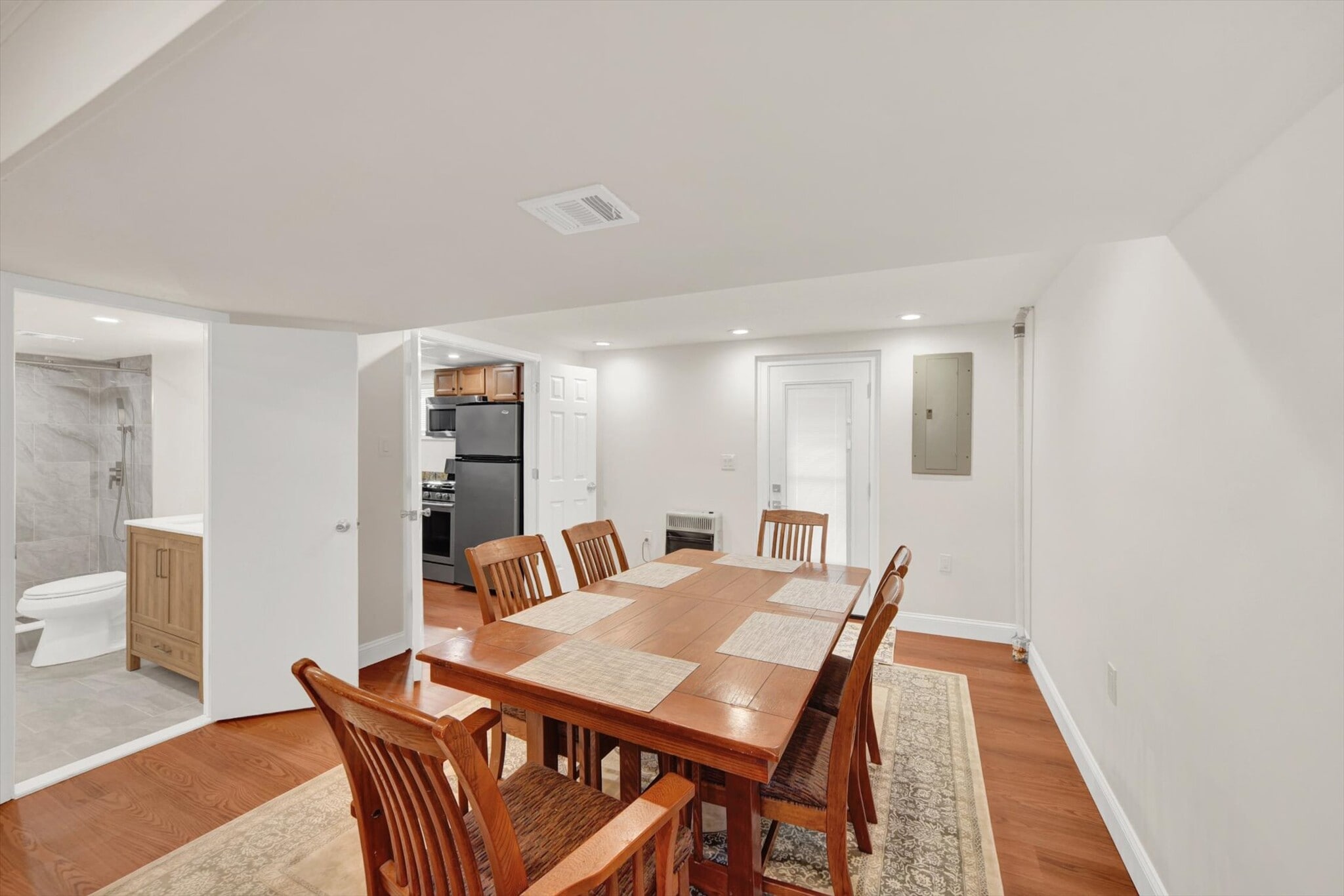 Building Photo - 5119 Niagara Pl