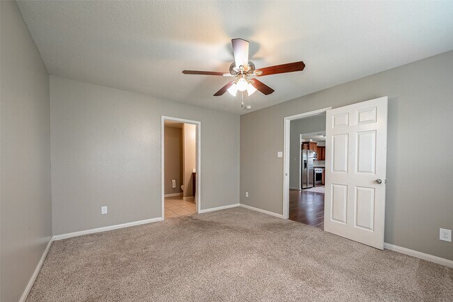 Building Photo - 26915 Teal Bayou Ln