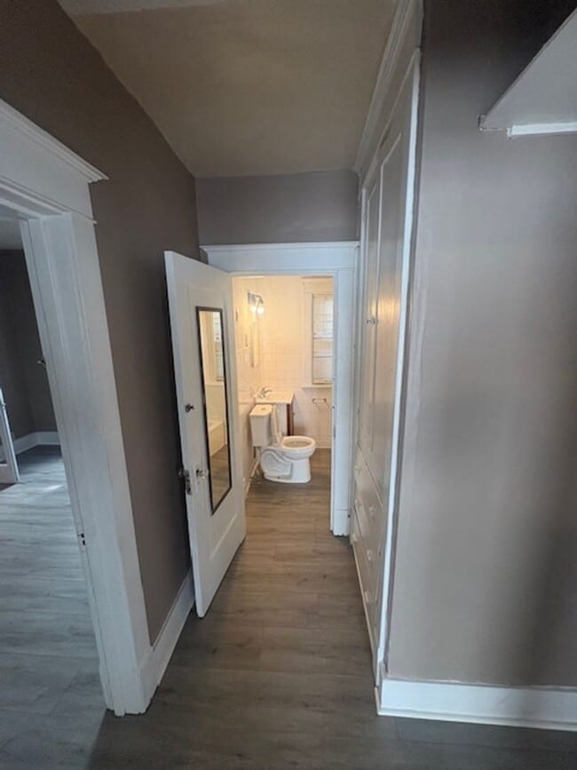 Building Photo - 2210-2212 N Knoxville Ave