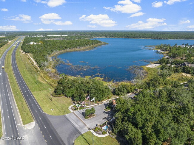 Building Photo - 114 Lake Merial Trail