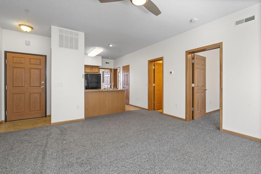 Radford Place Apartments - 1600-1694 Radford Rd Dubuque IA 52002 ...