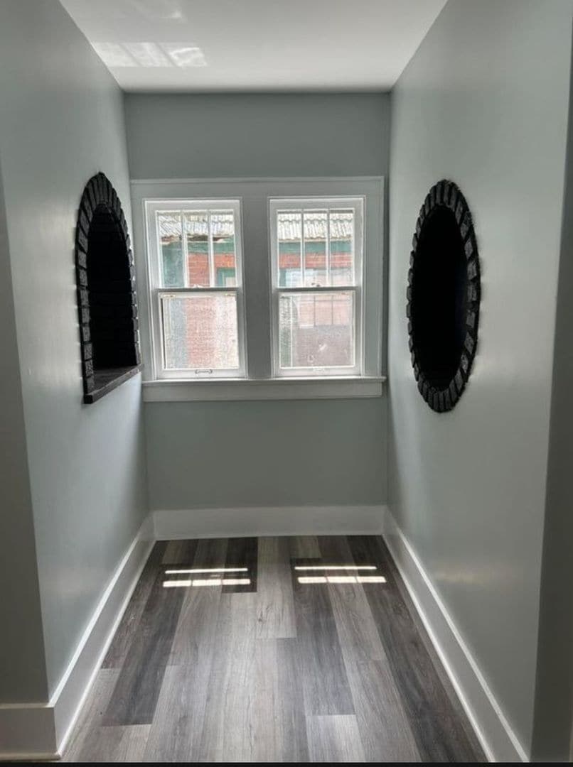 Building Photo - 1605 Kearsley Park Blvd