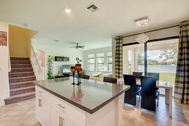 Building Photo - 4543 Sandy Cv Ter