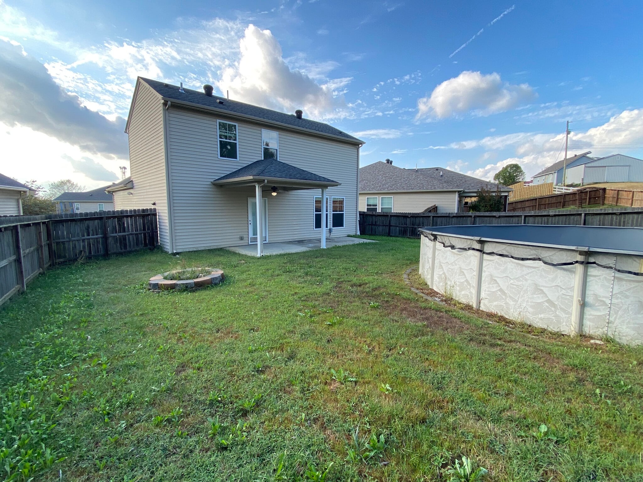 Building Photo - 6405 Autumn Valley Trce