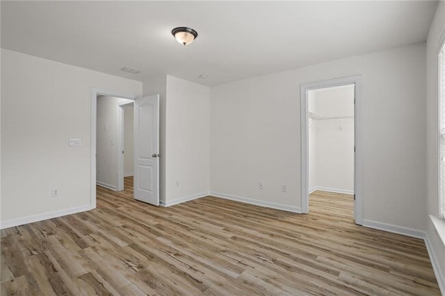 Building Photo - 3910 Dalwood Dr