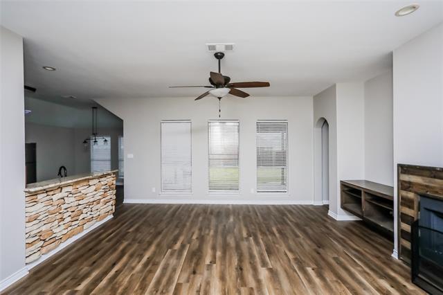 Building Photo - 2024 Chisolm Trl
