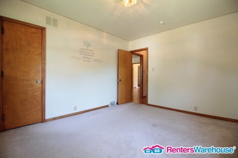 Building Photo - 417 44th St