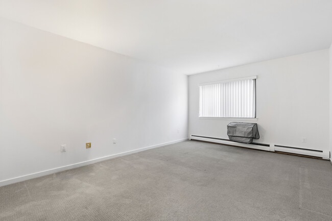 Building Photo - 26 Hillside Terrace