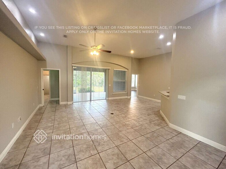 Building Photo - 2909 Dunhill Cir