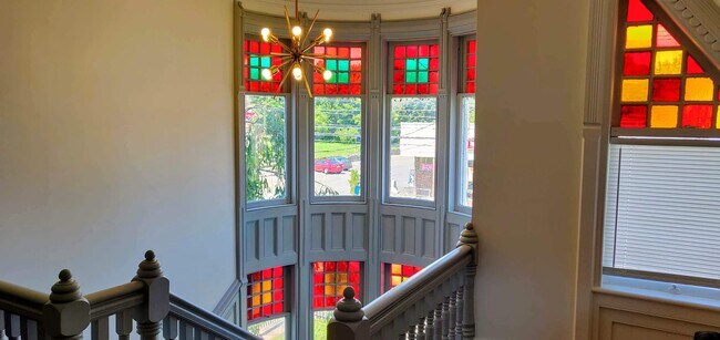 Building Photo - 53 Main St