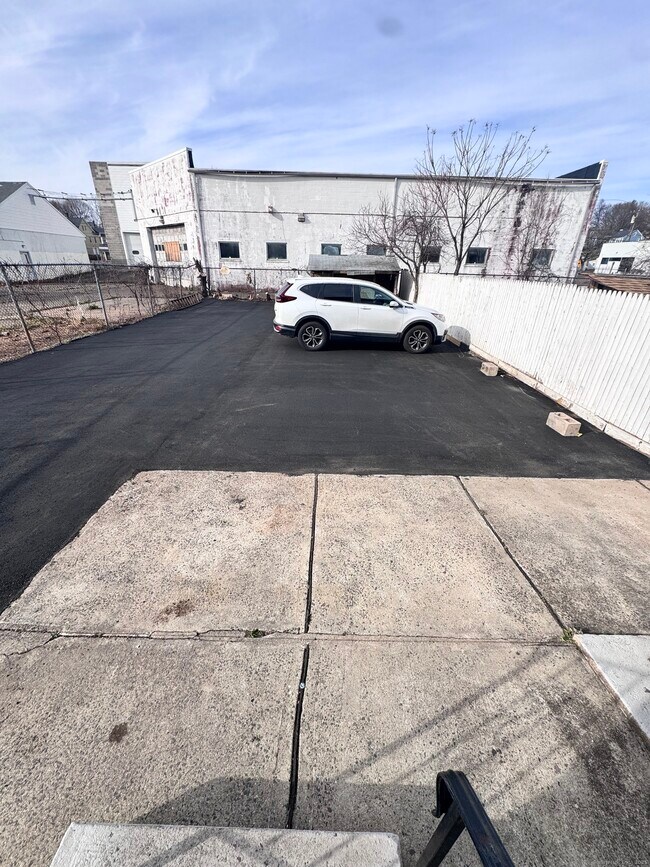 Building Photo - 62 Marne St