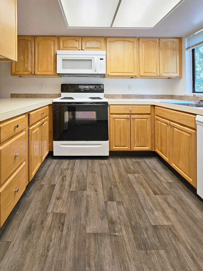 Building Photo - Orchard Park