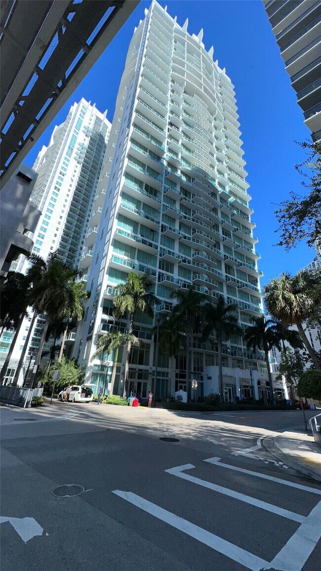 Building Photo - 41 SE 5th St