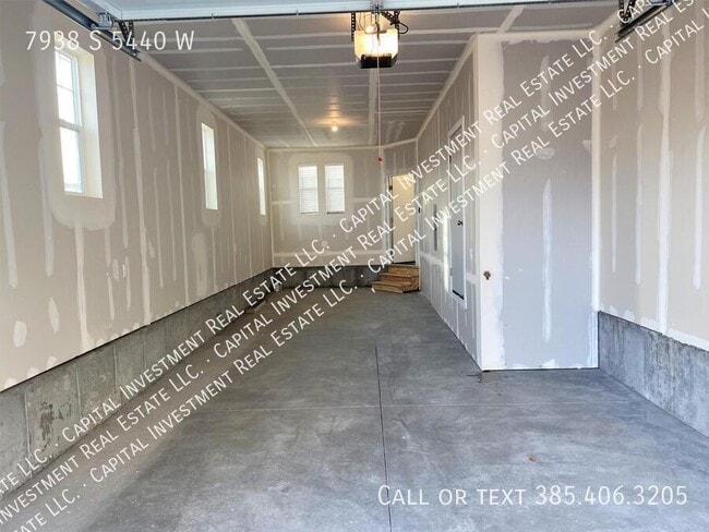Building Photo - 7938 S 5440 W