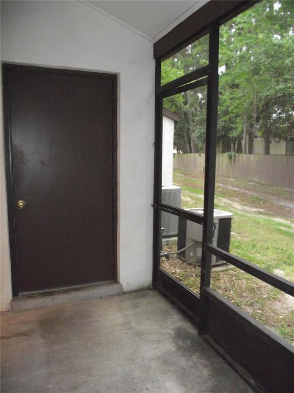 Building Photo - 2635 SW 35th Pl