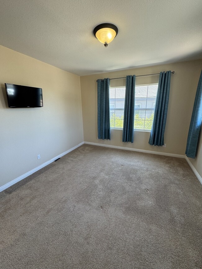 Building Photo - 851 Antilla Way