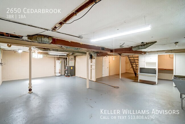 Building Photo - 2650 Cedarbrook-