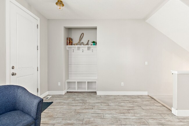 Building Photo - 9721 Fira Ln