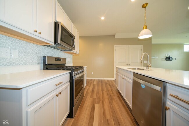 Building Photo - 14158 Bay Willow Dr