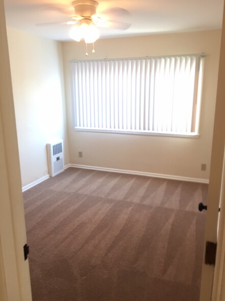 Building Photo - 689 Snelling Ave S