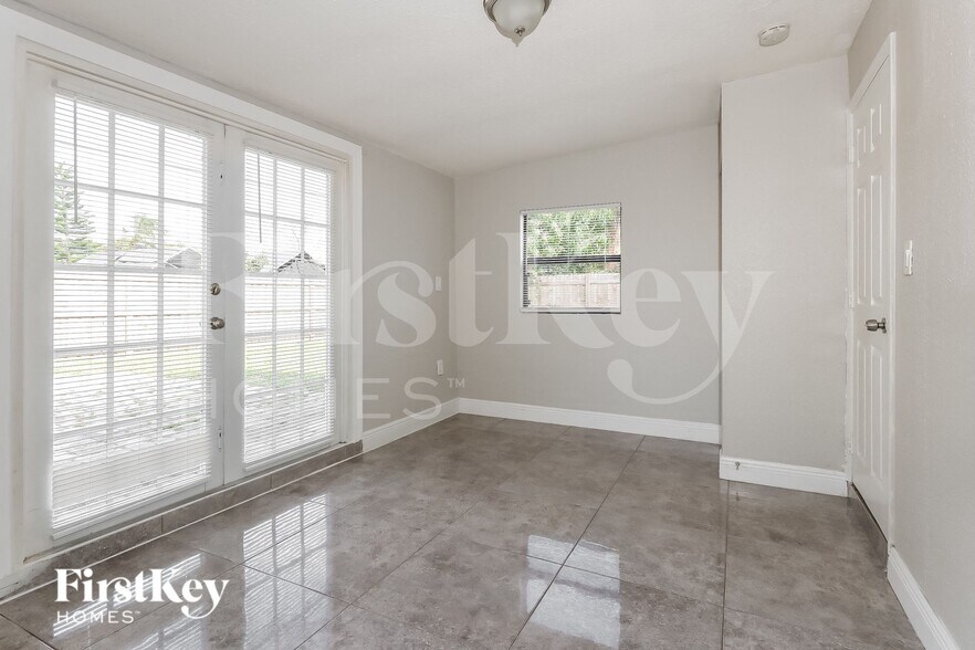 Building Photo - 1357 Drexel Rd