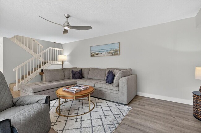 Building Photo - 2701 27th Ct