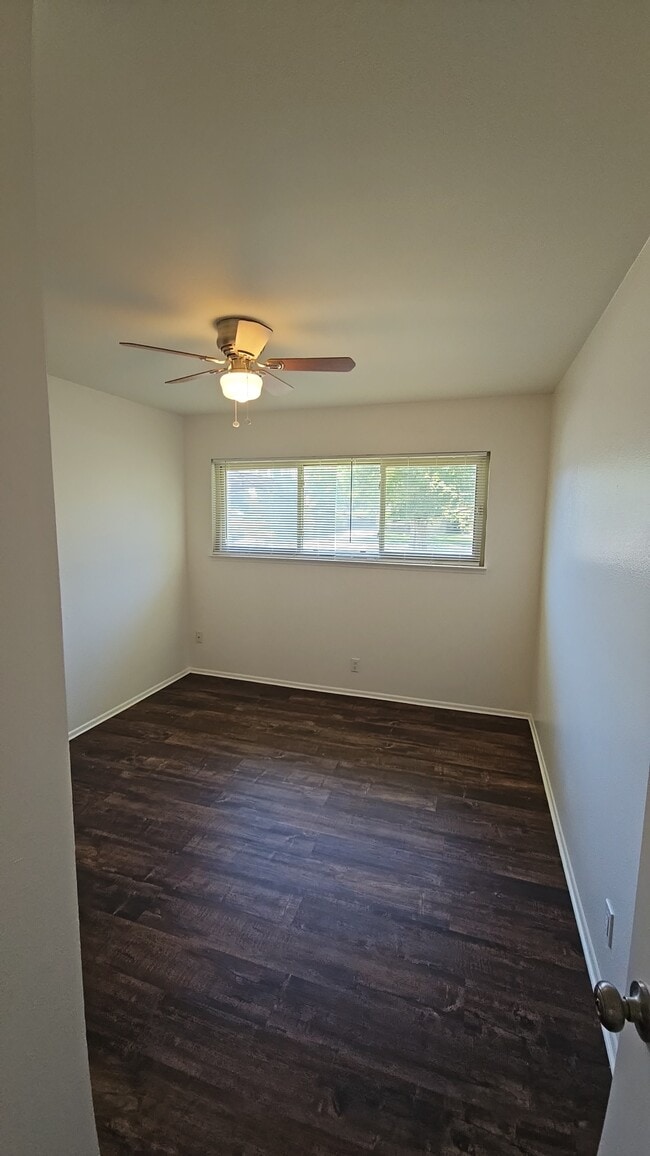 Building Photo - 44836 Lorimer Ave