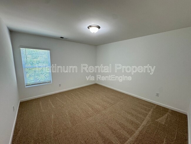Building Photo - 1005 Ramon Dr