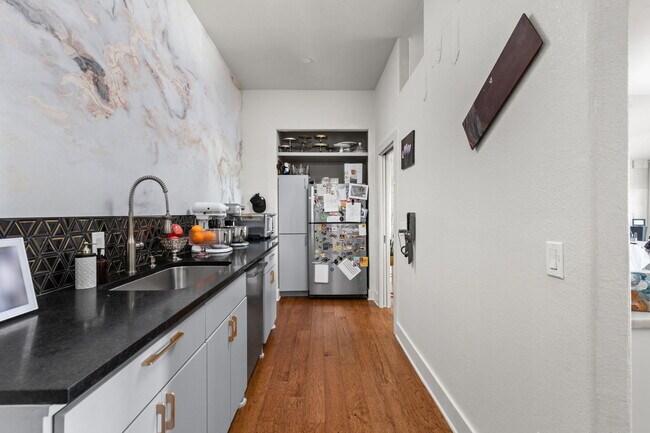 Building Photo - 6605 Peralto Cove