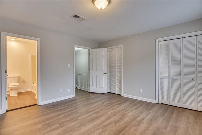 Building Photo - 305 Telfair St