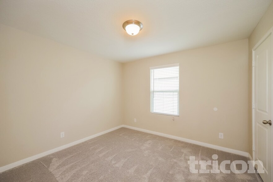 Building Photo - 14648 Maple Ter