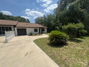 Building Photo - Spacious 3BR/2BA Home in Rainbow Acres – L...